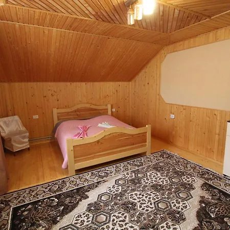 під піщиком Mykulychyn