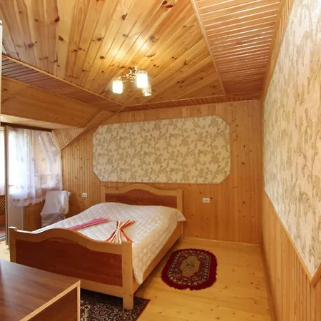 під піщиком * Mykulychyn