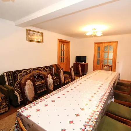 під піщиком *